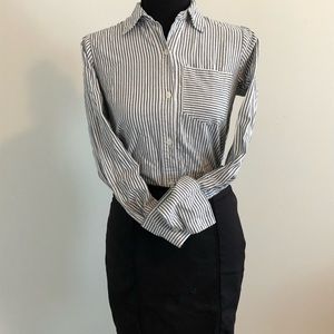 Business casual top and skirt combo 🖤🤍